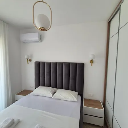 Frekuenca Apartments Ulcinj Exterior photo