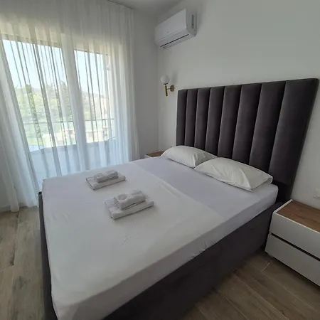 Frekuenca Apartments Ulcinj Exterior photo